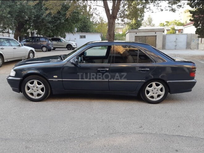 Mercedes C 180 1999, 450,000 km - 1.8 l - Bakı