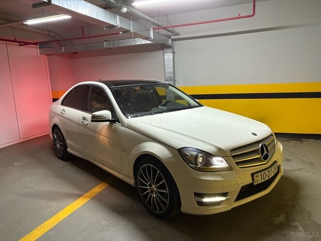 Mercedes C 220 d 2012, 235,000 km - 2.2 l - Bakı