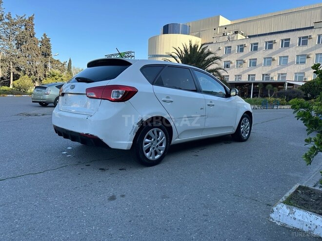 Kia Cerato 2011, 320,000 km - 1.6 l - Bakı