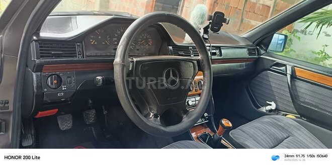 Mercedes E 200 1993, 511,000 km - 2.0 l - Oğuz