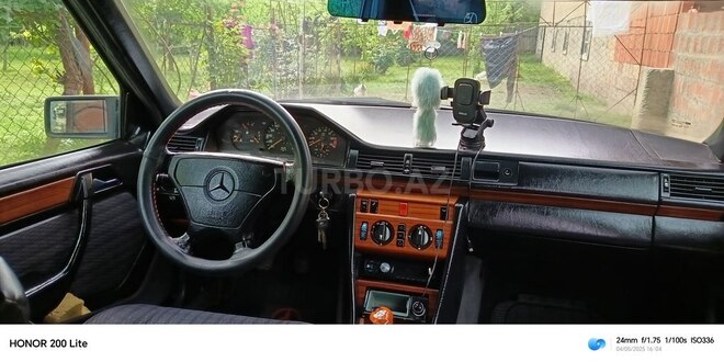 Mercedes E 200 1993, 511,000 km - 2.0 l - Oğuz