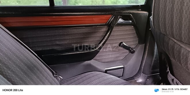 Mercedes E 200 1993, 511,000 km - 2.0 l - Oğuz