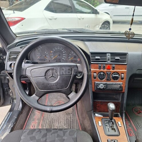 Mercedes C 200 1998, 415,635 km - 2.0 l - Bakı