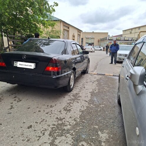 Mercedes C 200 1998, 415,635 km - 2.0 l - Bakı