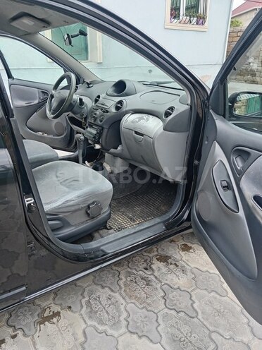 Toyota Vitz 2000, 293,389 km - 1.3 l - Sumqayıt