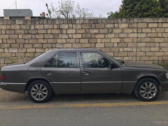 Mercedes E 200 1990, 2,500,000 km - 2.0 l - Bakı