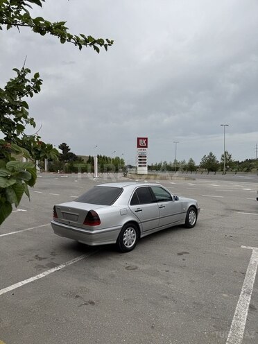Mercedes C 200 1999, 335,000 km - 2.0 l - Bakı
