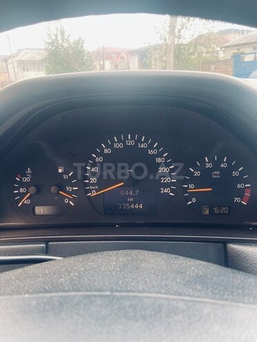 Mercedes E 240 2000, 335,444 km - 2.4 l - Xırdalan