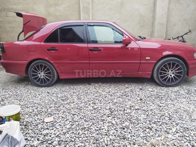 Mercedes C 200 1997, 230,000 km - 2.0 l - Sumqayıt