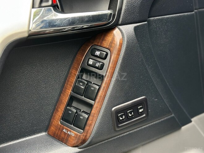 Toyota Land Cruiser Prado 2010, 197,000 km - 4.0 л - Gəncə