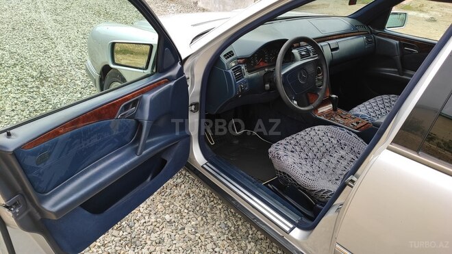 Mercedes E 240 1998, 437,000 km - 2.4 l - Bakı