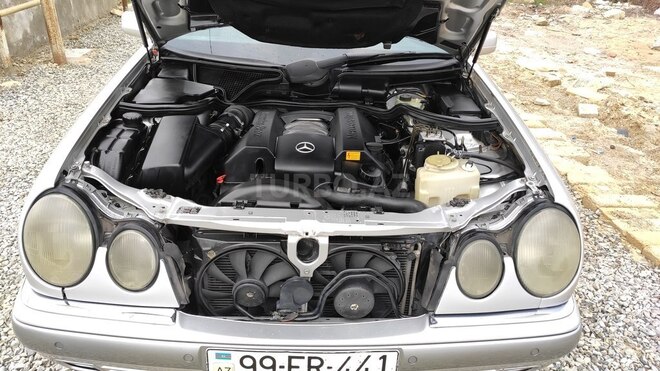 Mercedes E 240 1998, 437,000 km - 2.4 l - Bakı
