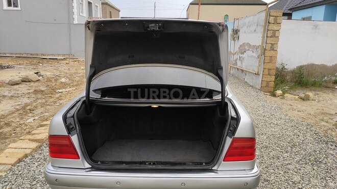 Mercedes E 240 1998, 437,000 km - 2.4 l - Bakı
