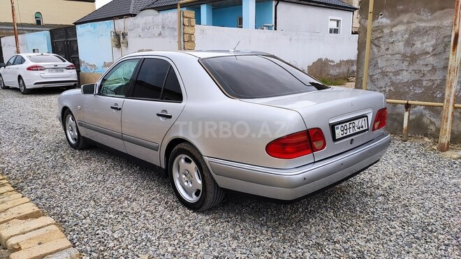 Mercedes E 240 1998, 437,000 km - 2.4 l - Bakı