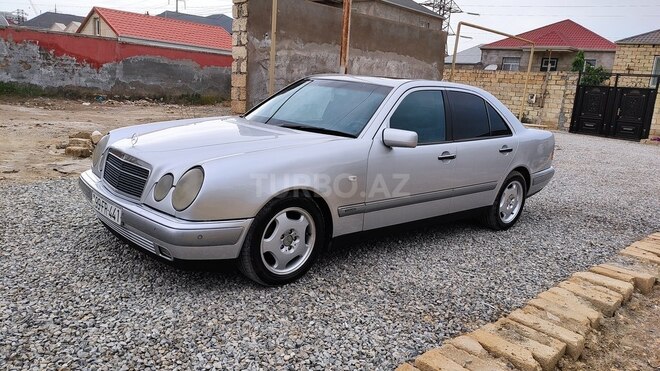 Mercedes E 240 1998, 437,000 km - 2.4 l - Bakı