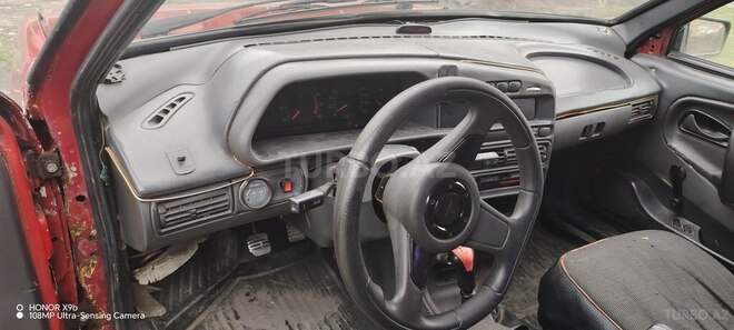 LADA (VAZ) 2109 1989, 200,000 km - 1.6 л - Qax