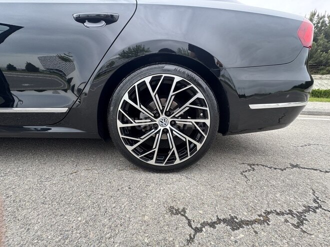 Volkswagen Passat 2015, 186,000 km - 2.0 l - Bakı