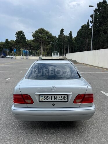 Mercedes E 200 1999, 327,000 km - 2.0 l - Sumqayıt