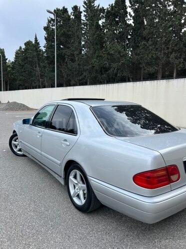 Mercedes E 200 1999, 327,000 km - 2.0 l - Sumqayıt