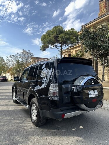 Mitsubishi Pajero 2007, 227,000 km - 3.0 l - Bakı