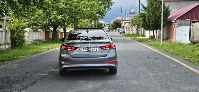 Hyundai Elantra 2018, 97,000 km - 2.0 l - Zaqatala