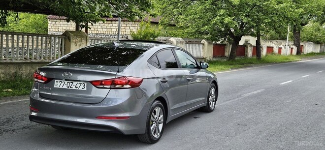 Hyundai Elantra 2018, 97,000 km - 2.0 l - Zaqatala