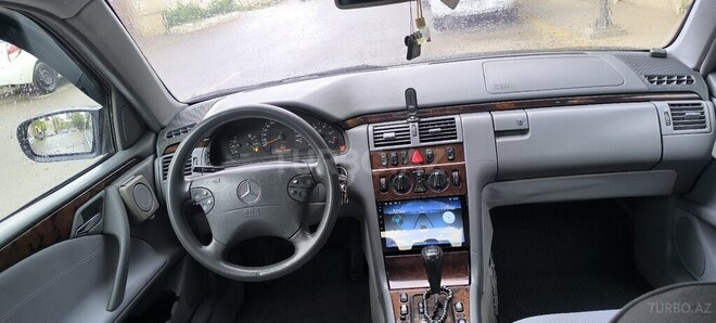 Mercedes E 220 d 2001, 341,200 km - 2.2 л - Bakı