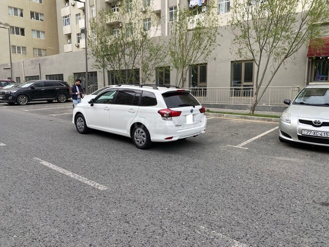 Toyota Corolla Fielder 2017, 95,000 km - 1.5 л - Bakı