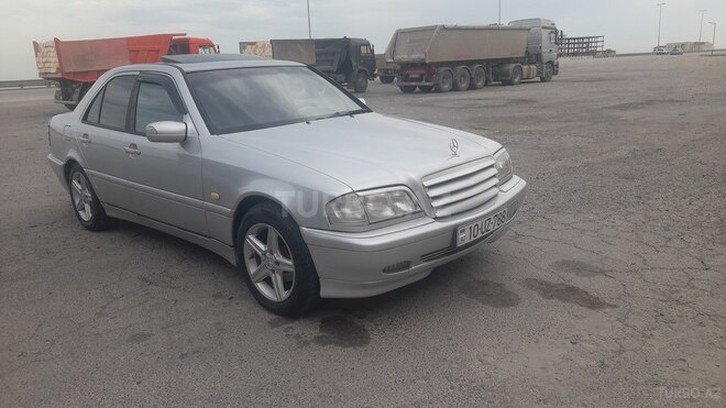 Mercedes C 180 1988, 423,000 km - 1.8 л - Salyan