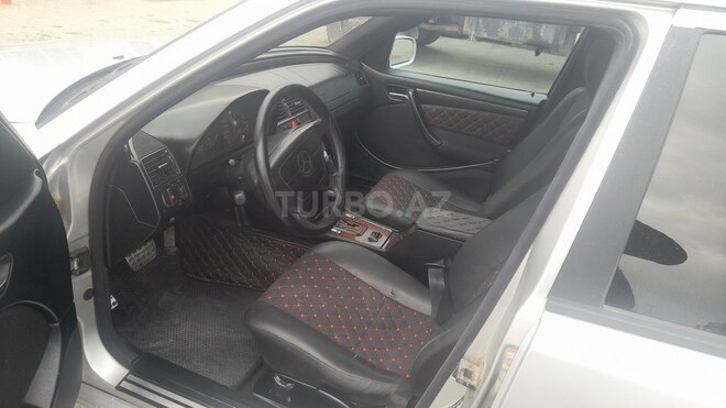 Mercedes C 180 1988, 423,000 km - 1.8 л - Salyan