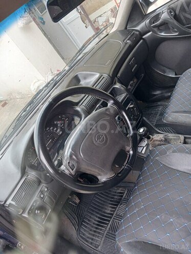 Opel Astra 1995, 323,525 km - 2.0 л - Bakı