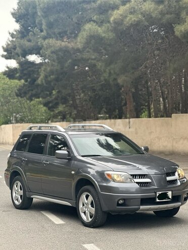 Mitsubishi Outlander 2005, 290,580 km - 2.4 l - Bakı