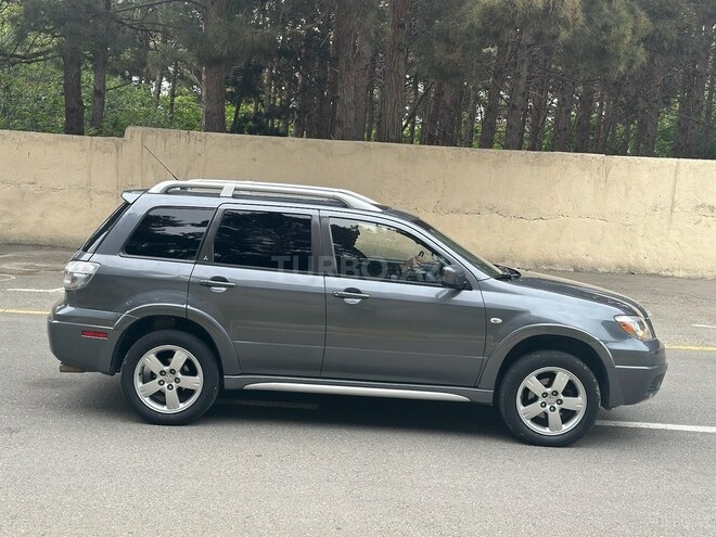 Mitsubishi Outlander 2005, 290,580 km - 2.4 l - Bakı
