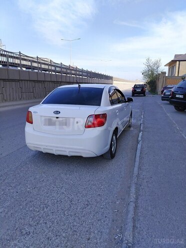 Kia Rio 2011, 375,000 km - 1.4 l - Gəncə
