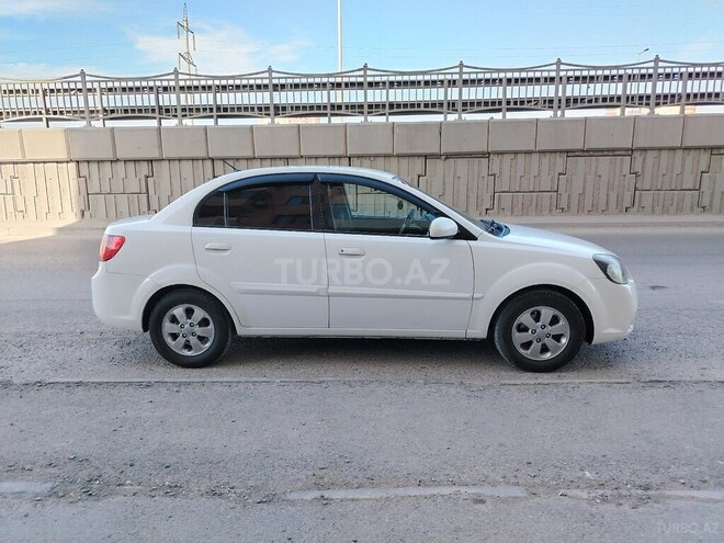 Kia Rio 2011, 375,000 km - 1.4 l - Gəncə
