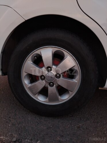Kia Rio 2011, 375,000 km - 1.4 l - Gəncə