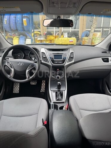 Hyundai Elantra 2015, 119,000 km - 1.8 л - Bakı