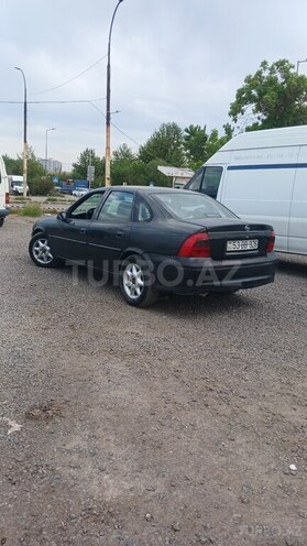 Opel Vectra 1997, 243,460 km - 1.8 l - Sumqayıt
