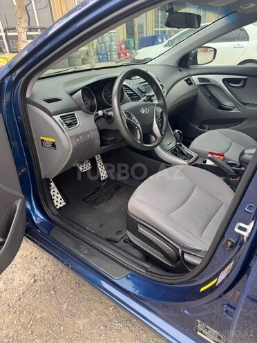 Hyundai Elantra 2015, 119,000 km - 1.8 л - Bakı