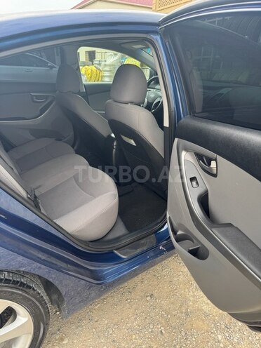 Hyundai Elantra 2015, 119,000 km - 1.8 л - Bakı