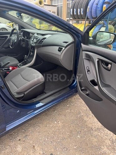 Hyundai Elantra 2015, 119,000 km - 1.8 л - Bakı