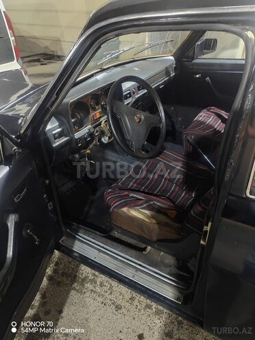 GAZ 24 1981, 117,000 km - 2.4 l - Bakı