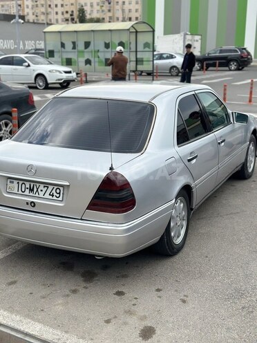 Mercedes C 220 d 1995, 420,000 km - 2.2 л - Sumqayıt