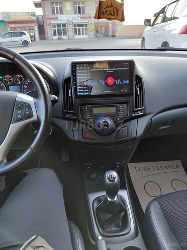 Hyundai i30 2011, 206,000 km - 1.6 л - Quba