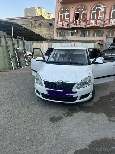 Skoda Fabia 2012, 300,000 km - 1.6 l - Bakı