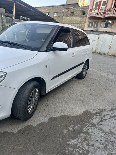 Skoda Fabia 2012, 300,000 km - 1.6 l - Bakı