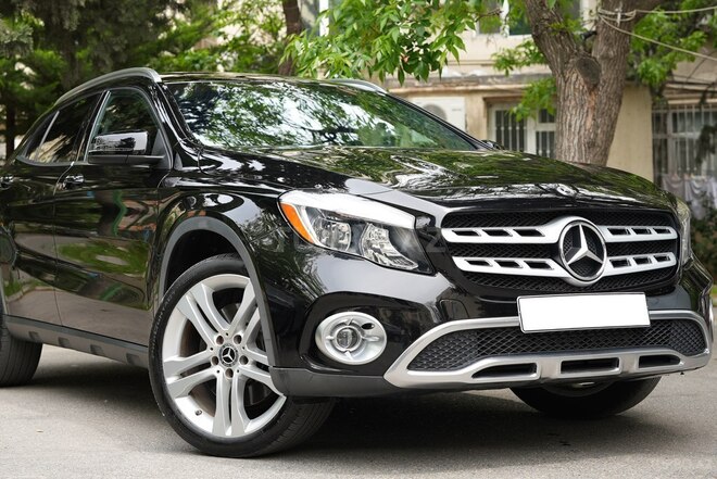 Mercedes GLA 250 4MATIC 2020, 79,000 km - 2.0 л - Bakı