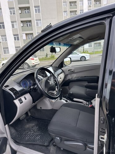 Mitsubishi L200 2008, 403,000 km - 2.5 l - Bakı
