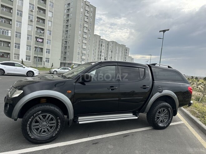 Mitsubishi L200 2008, 403,000 km - 2.5 l - Bakı