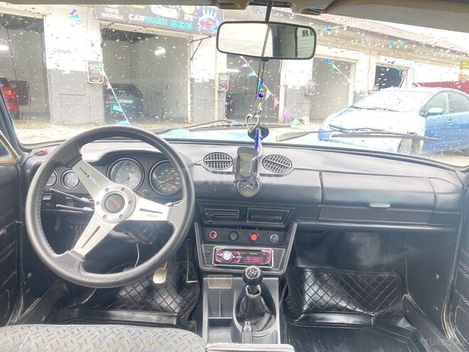 LADA (VAZ) 2106 1985, 83,000 km - 1.6 l - Bakı